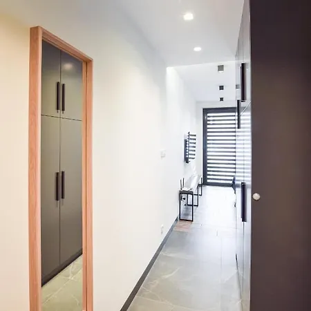 Apartment In Rajska 3 *